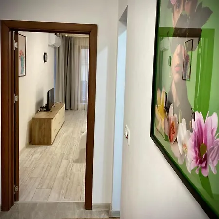 Spacious & Cozy 2 Bed With Work Space & Fast Wi-fi