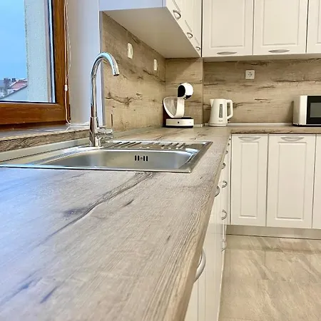 דירה Spacious & Cozy 2 Bed With Work Space & Fast Wi-fi *