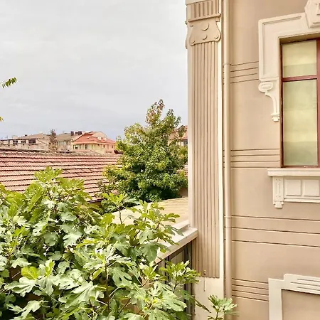 Spacious & Cozy 2 Bed With Work Space & Fast Wi-fi * Stara Zagora