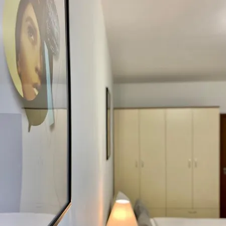 아파트 Spacious & Cozy 2 Bed With Work Space & Fast Wi-fi 스타라 자고라