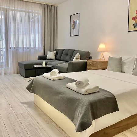 Spacious & Cozy 2 Bed With Work Space & Fast Wi-fi 아파트 *