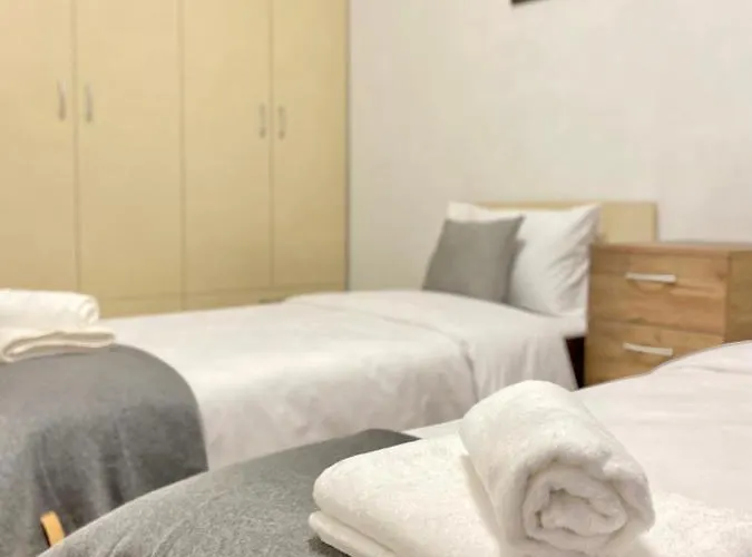 Spacious & Cozy 2 Bed With Work Space & Fast Wi-fi * Stara Zagora