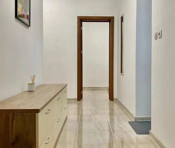 Apartament Spacious & Cozy 2 Bed With Work Space & Fast Wi-fi Stara Zagora