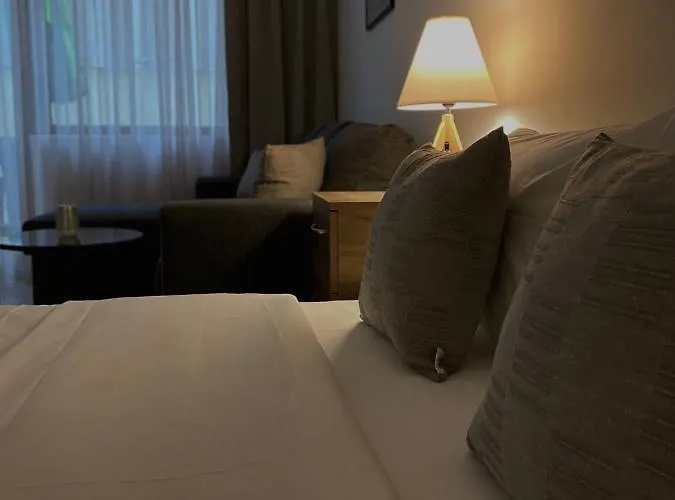 Spacious & Cozy 2 Bed With Work Space & Fast Wi-fi Apartament *