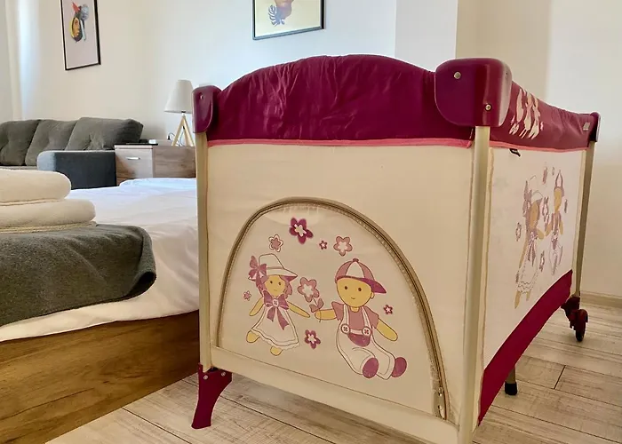 Spacious & Cozy 2 Bed With Work Space & Fast Wi-fi *